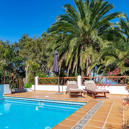 בית נופש Casas Nanitas Moya (Gran Canaria)